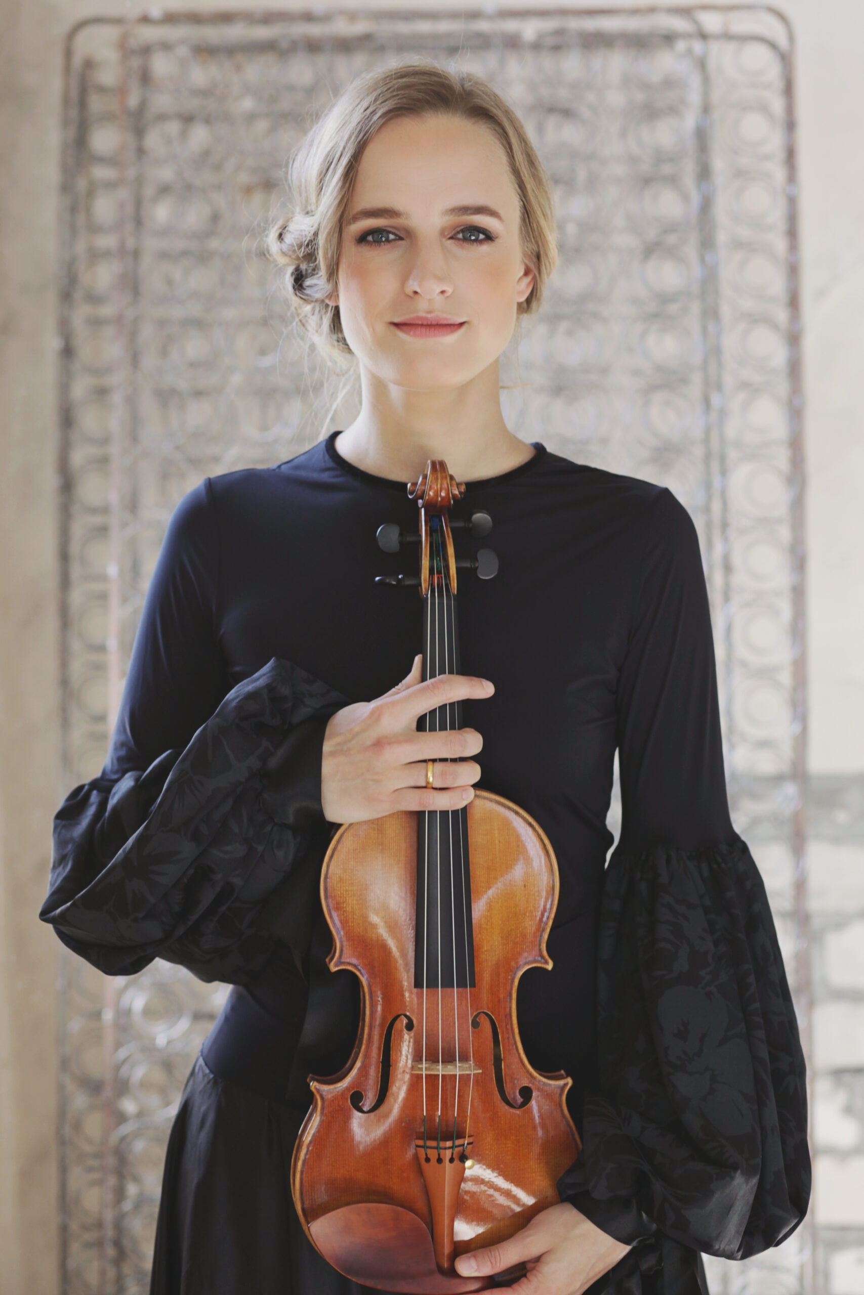 Porträt Laura Zarina
